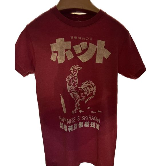 Vintage Graphic Tee Sz S Red Ripple Junction Sriracha Rooster Cotton Polyester - Picture 4 of 6